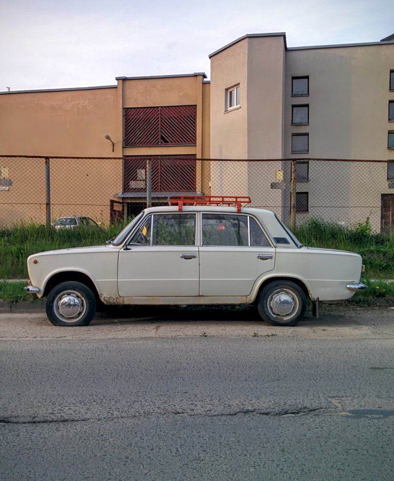 Illustration for article titled What It Was Like To Buy And Own A Car In The USSR
